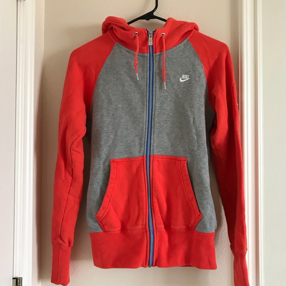 Nike Sweater
